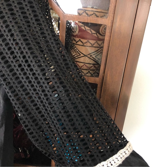 Pom Pom cover up - Picture 4 of 9